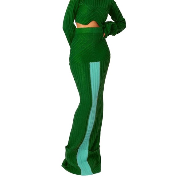 Sia set by Hanifa - Picture 3 of 5